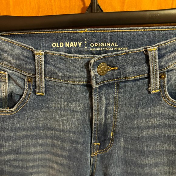 Old‎ Navy Original Mid Rise Women's Size 4 Short Blue Denim Jeans - Picture 5 of 12